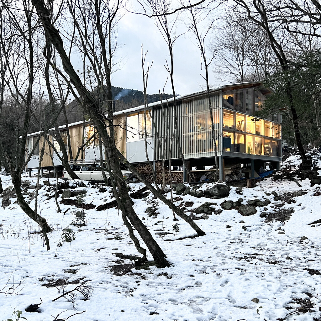 house M / factory T image