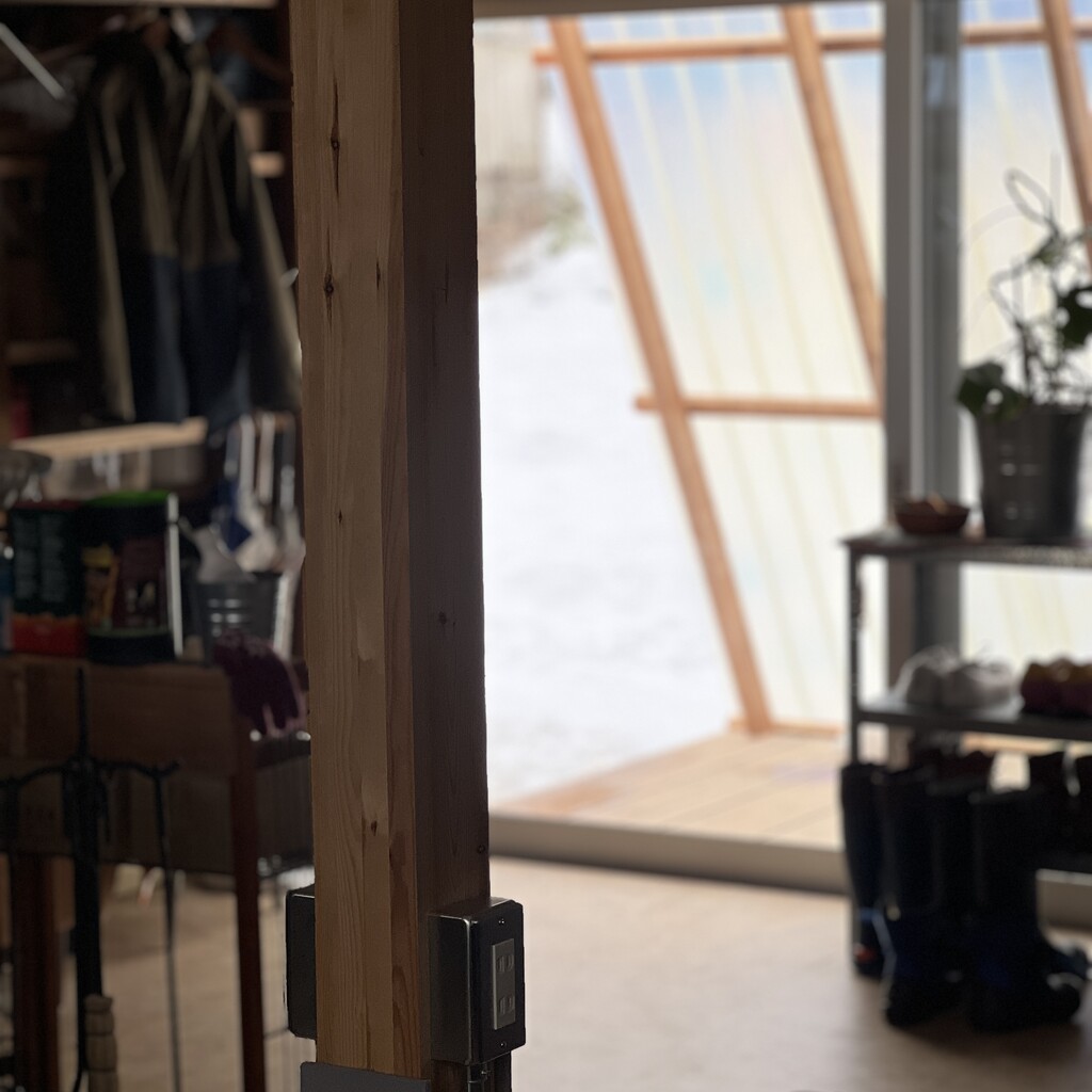 house M / factory T image