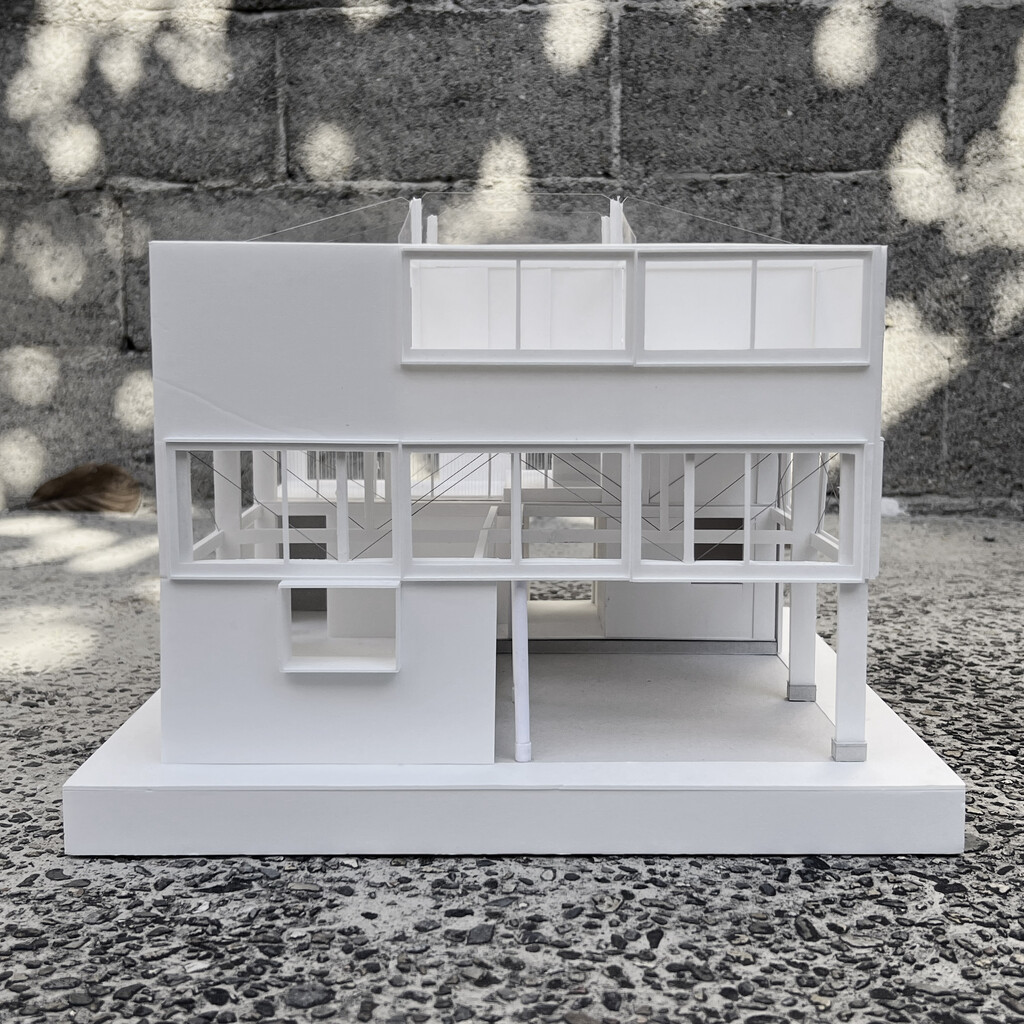 house T / library S image