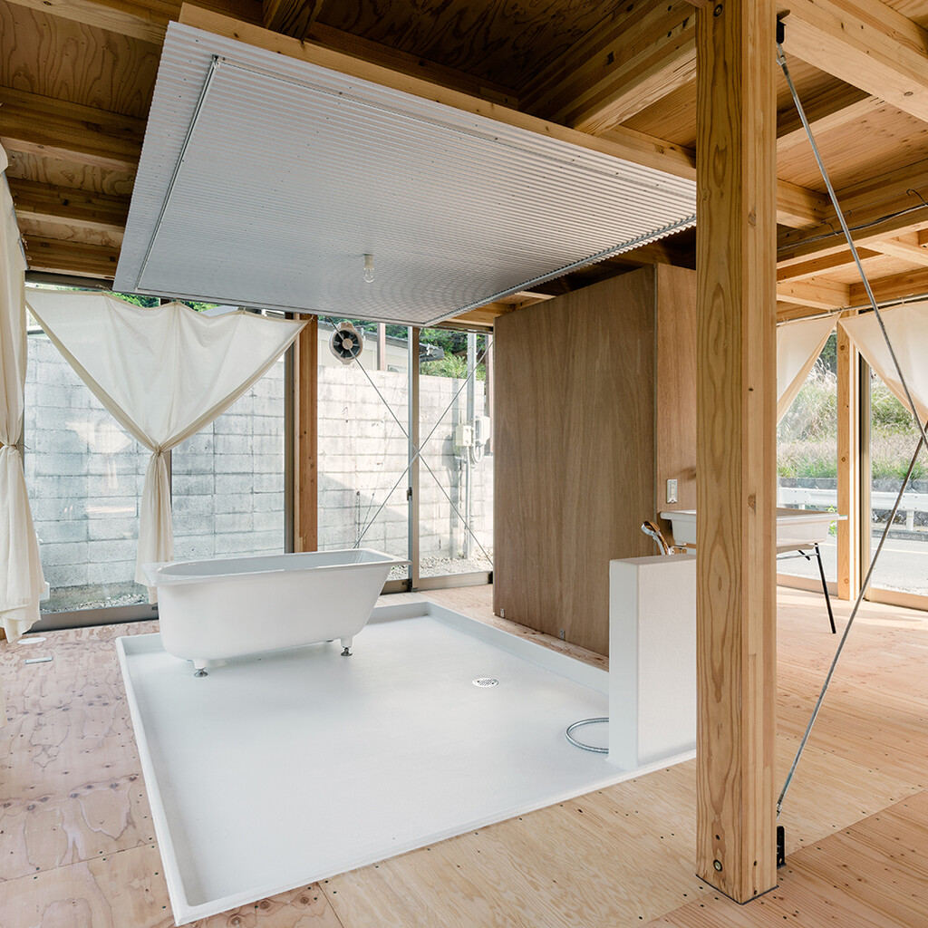 house T / salon T image