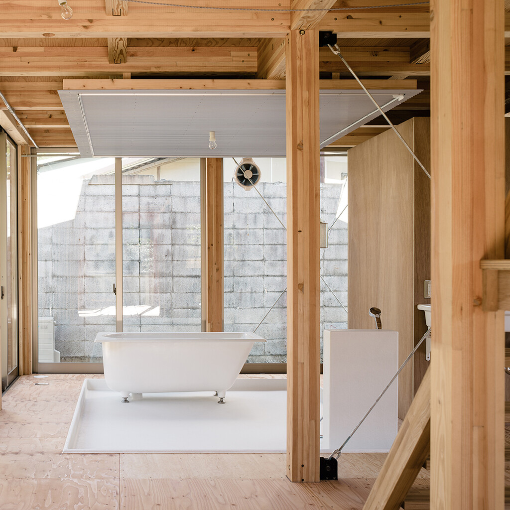 house T / salon T image