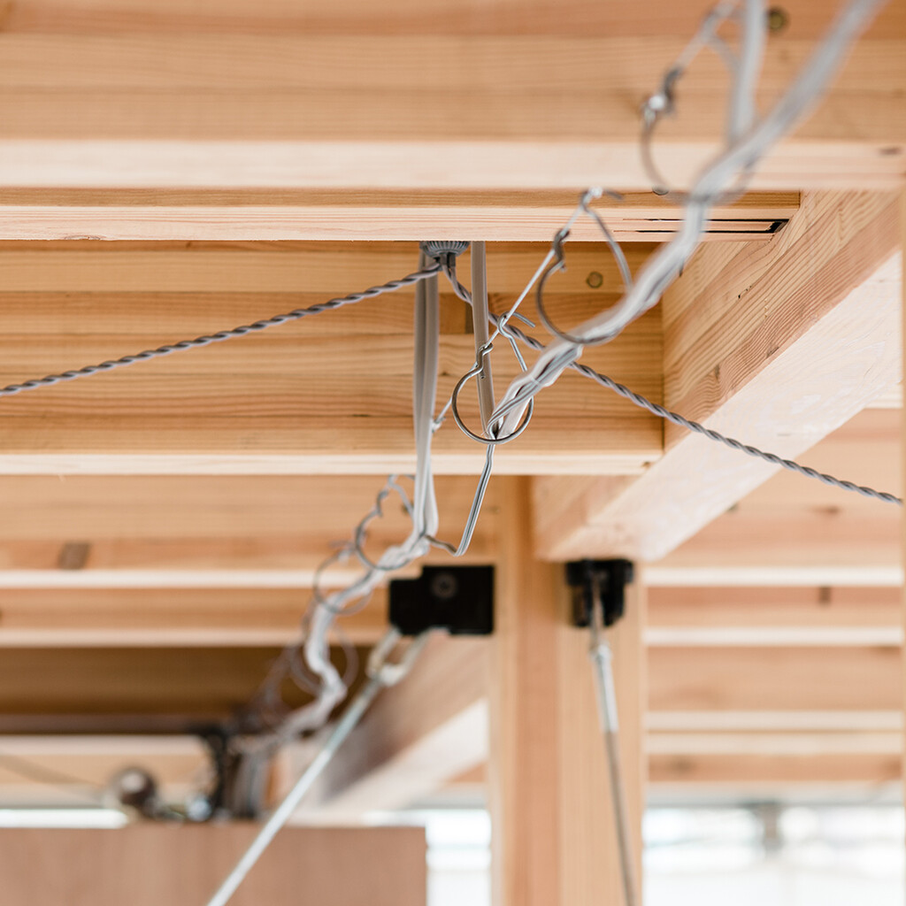 house T / salon T image